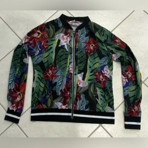Lightweight Women’s Jacket
